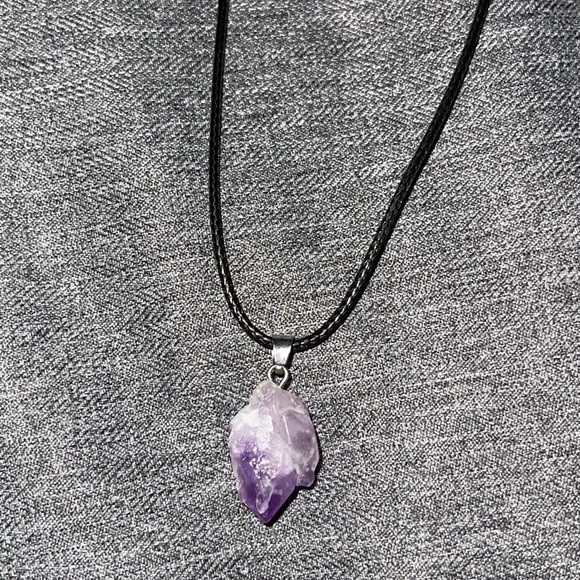 Amethyst stone necklace 💜 - Picture 2 of 3